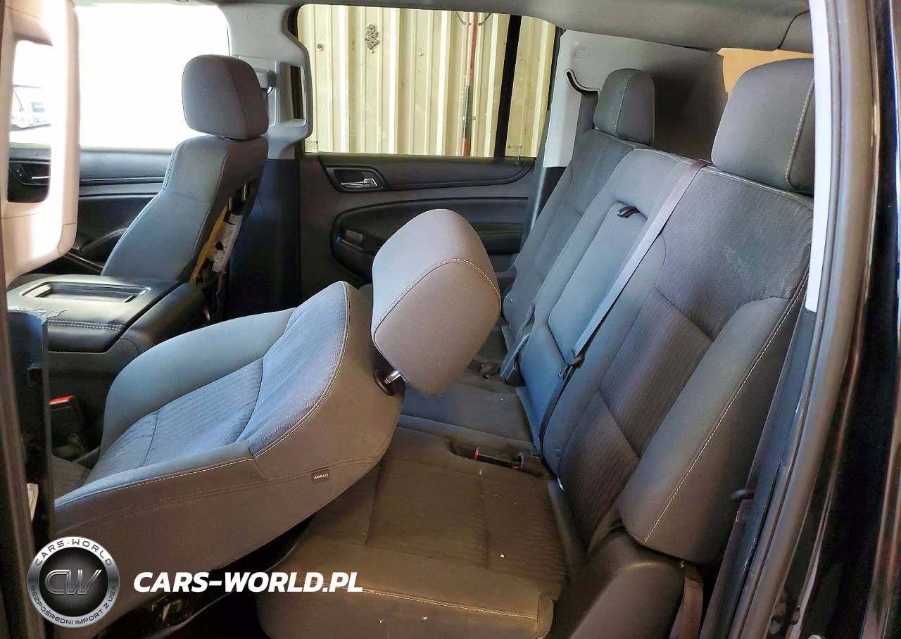 2015 Chevrolet Suburban C1500 Ls VIN:1GNSCHKC4FR699022 - 11