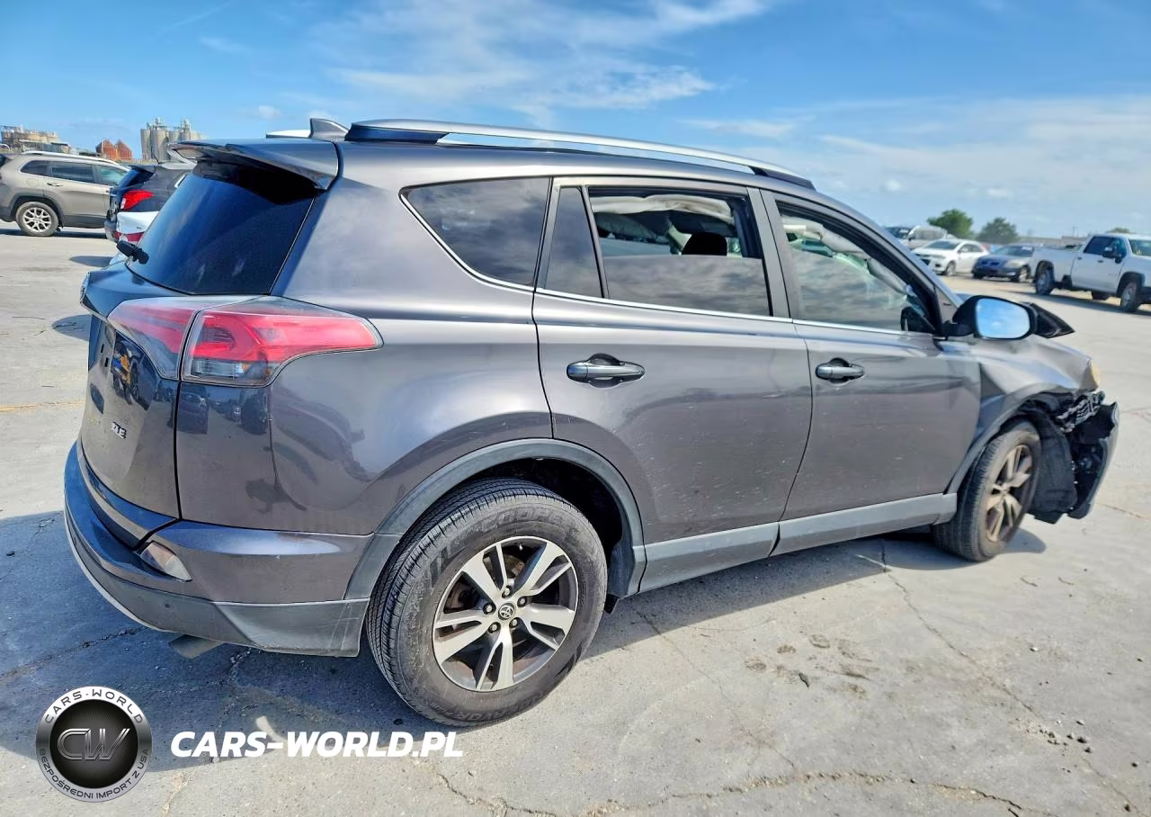 2017 Toyota Rav4 Xle VIN:JTMWFREV9HJ105773 - 3