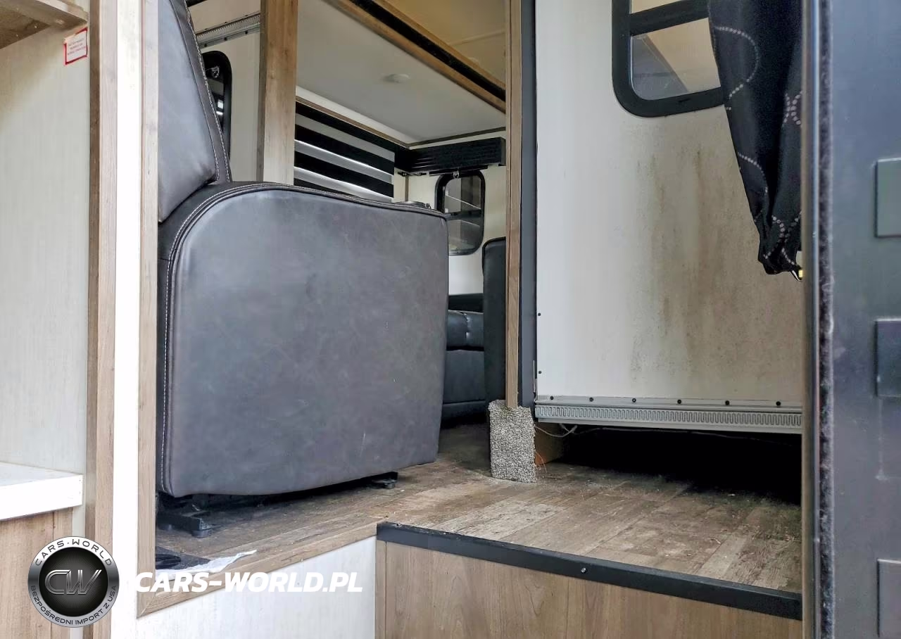 2022 Forest River Sabre Camper VIN:5ZT3SR2B6N6110113 - 5