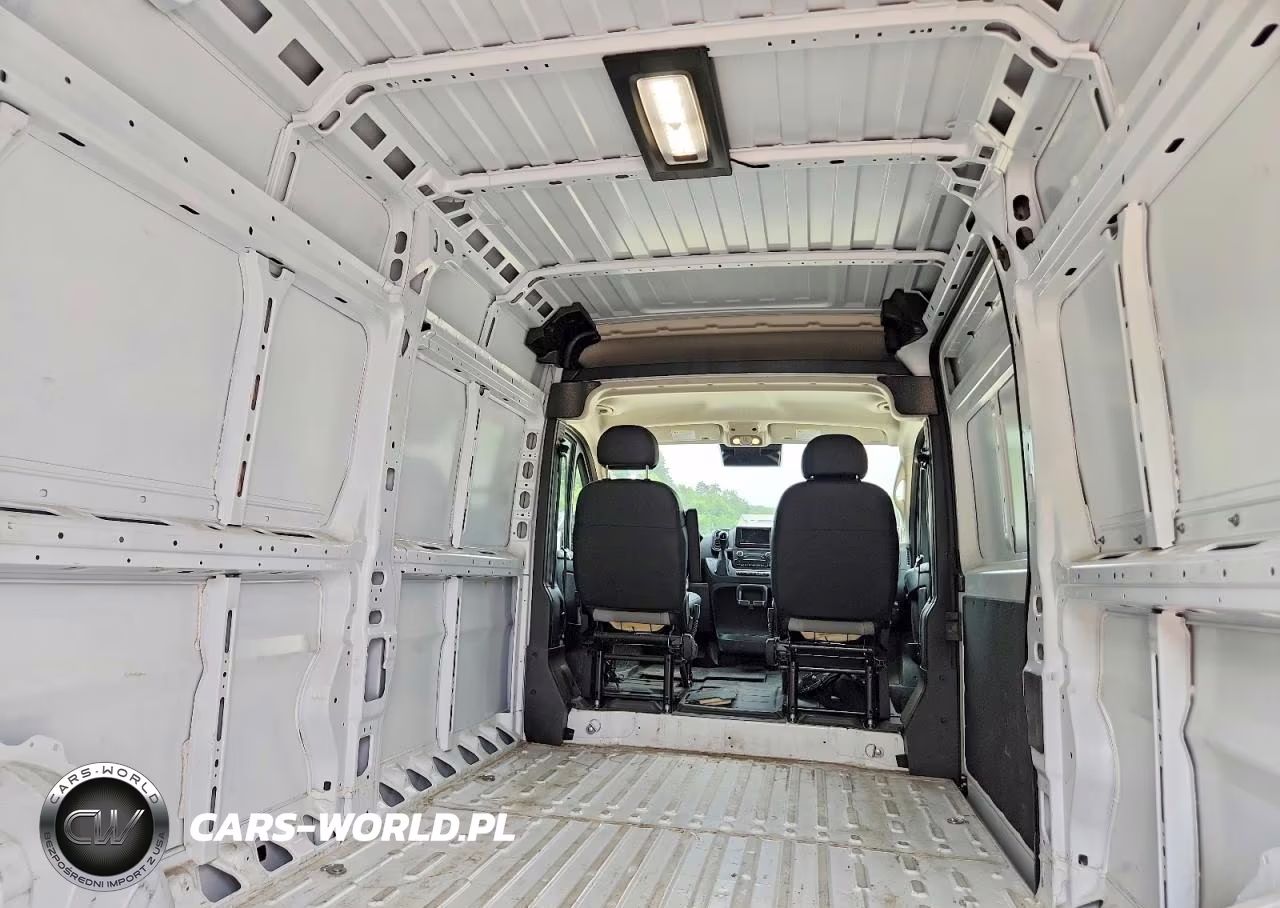 2026 Ram Promaster 2500 Delivery Van VIN:3C6LRVDGXTE172076 - 10