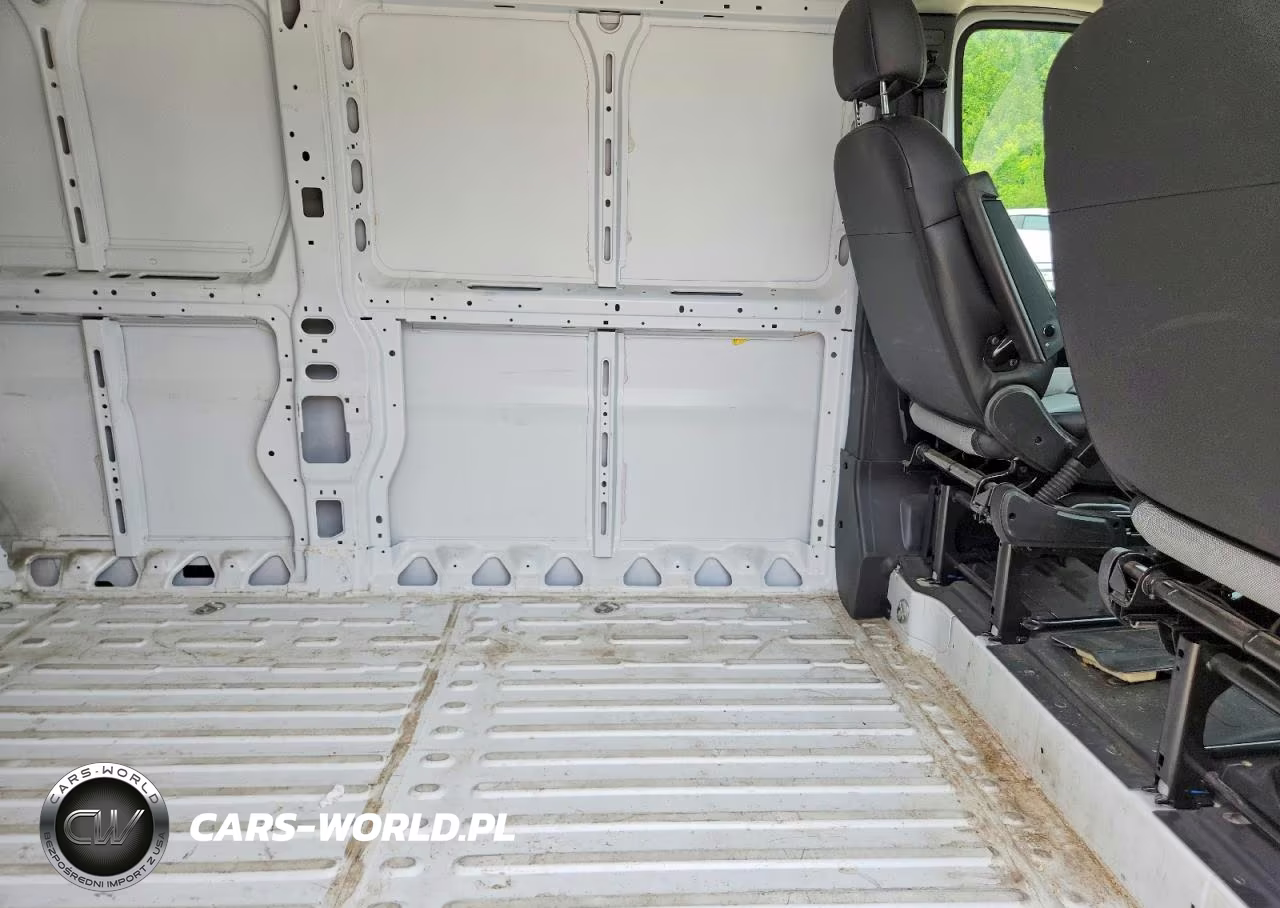 2026 Ram Promaster 2500 Delivery Van VIN:3C6LRVDGXTE172076 - 11