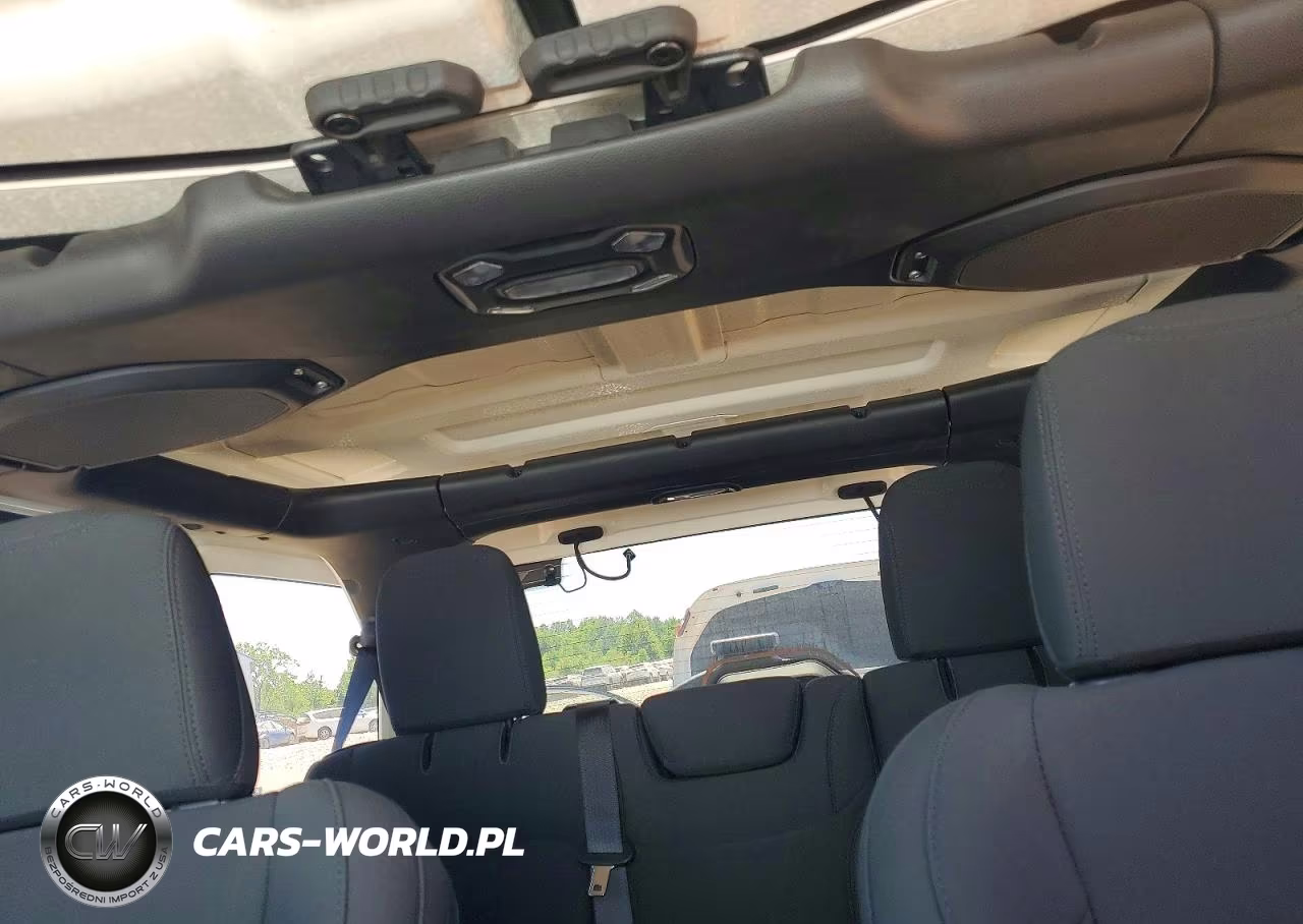 2020 Jeep Wrangler Unlimited Sport VIN:1C4HJXDN4LW348237 - 10
