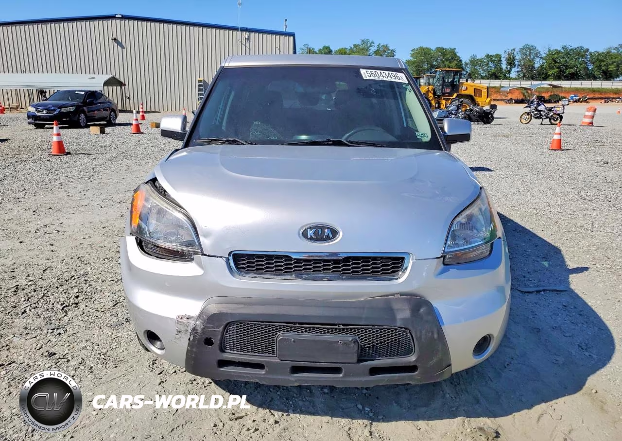 2011 Kia Soul + VIN:KNDJT2A21B7345622 - 5
