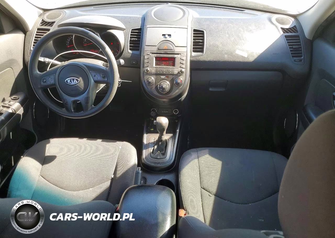 2011 Kia Soul + VIN:KNDJT2A21B7345622 - 8