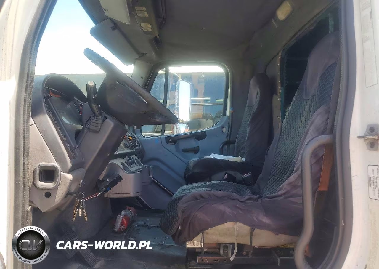 2010 Freightliner M2 106 Medium Duty VIN:1FVACXBS8ADAN7843 - 7