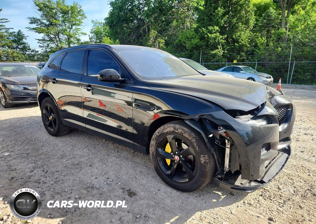 2019 Jaguar F-Pace Prestige VIN:SADCK2FX3KA609575 - 4
