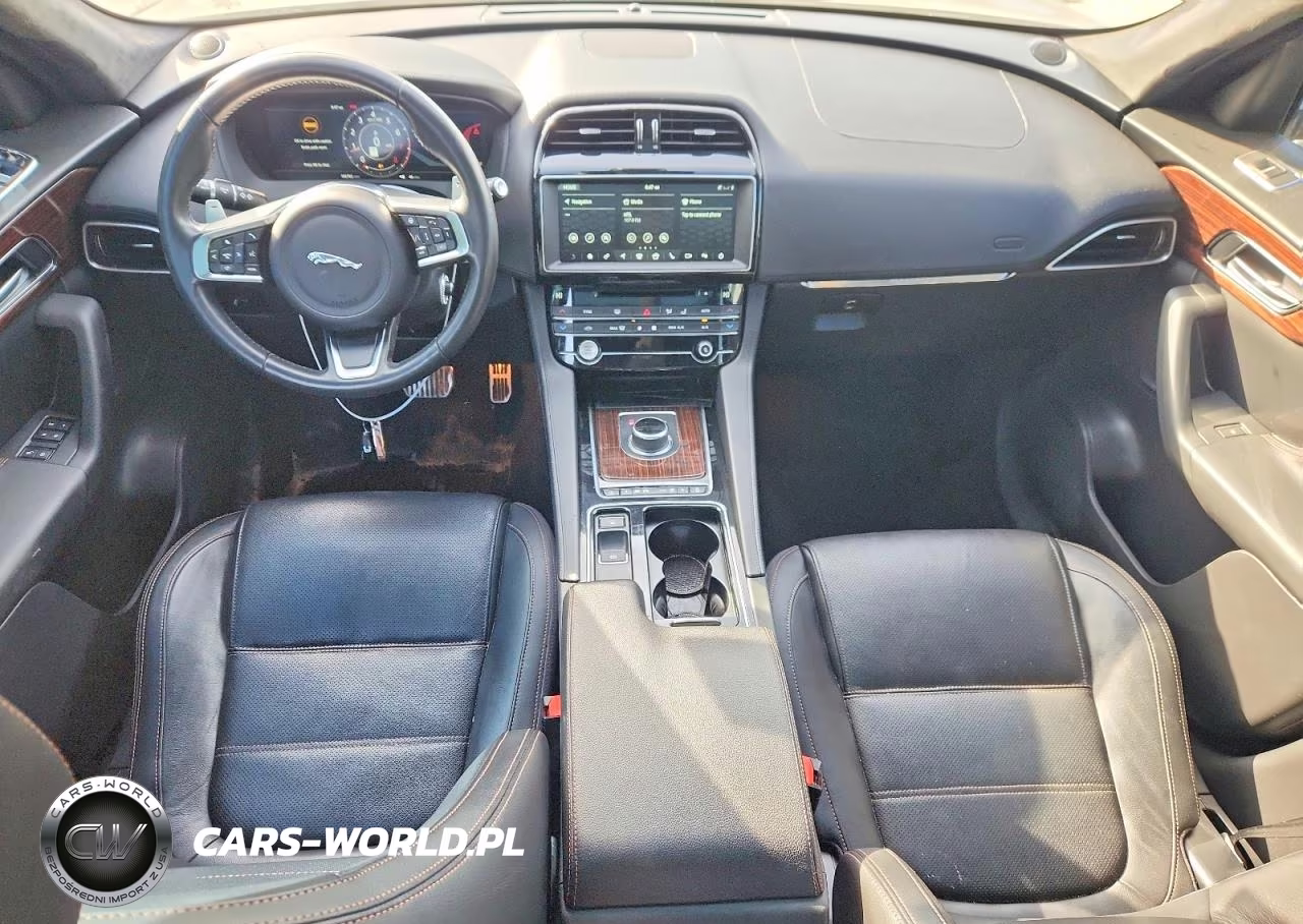 2019 Jaguar F-Pace Prestige VIN:SADCK2FX3KA609575 - 8