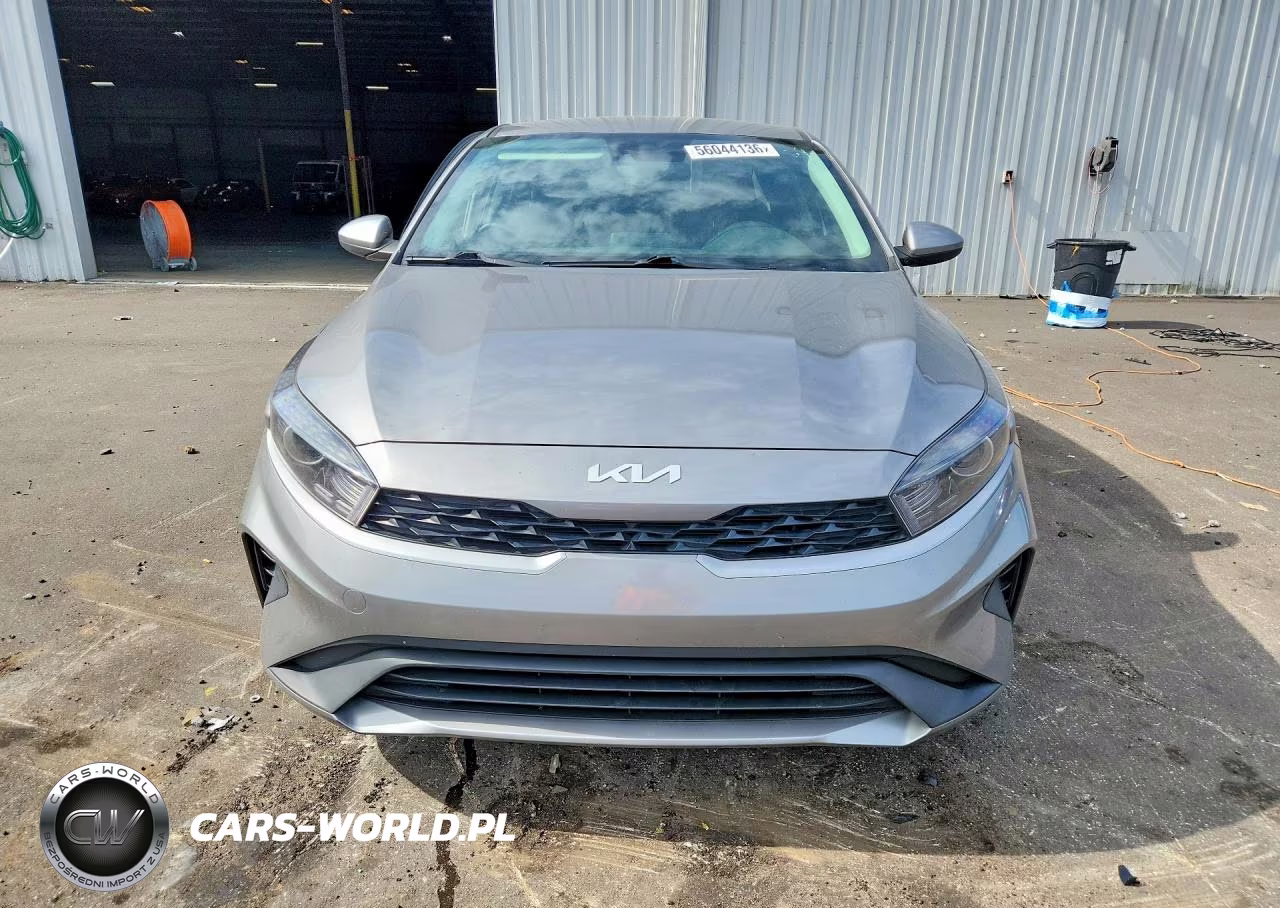 2023 Kia Forte Lxs VIN:3KPF24AD0PE663860 - 5