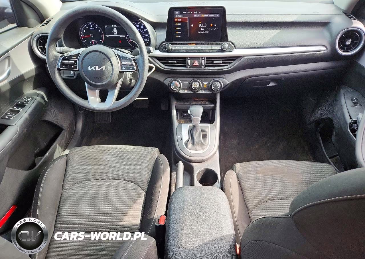 2023 Kia Forte Lxs VIN:3KPF24AD0PE663860 - 8