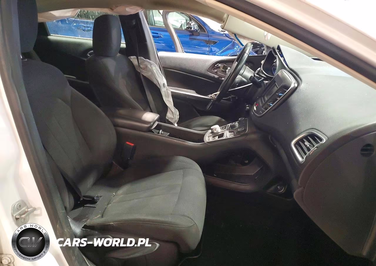 2015 Chrysler 200 Limited VIN:1C3CCCAB6FN705195 - 7