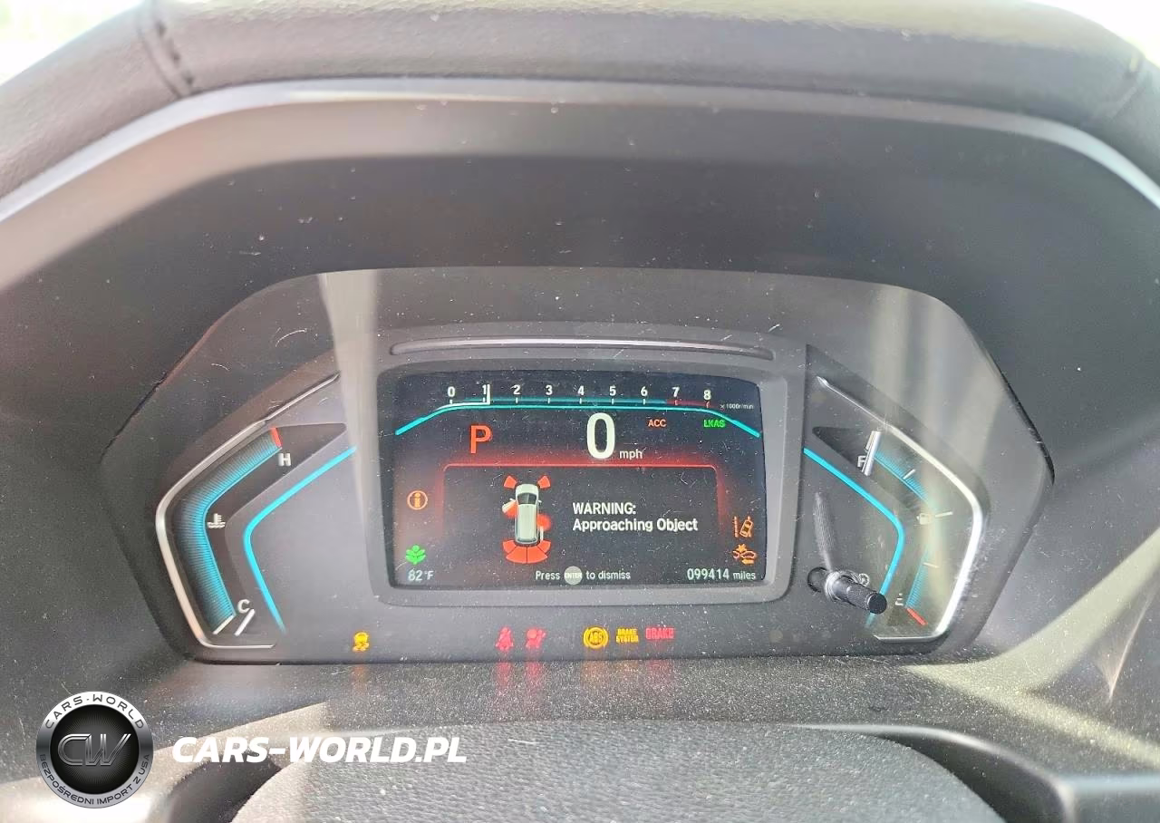 2018 Honda Odyssey Touring VIN:5FNRL6H88JB020401 - 9