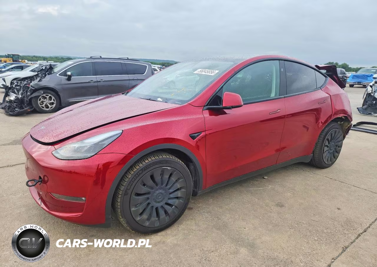 2024 Tesla Model Y VIN:7SAYGAEE6RF092676 - 1