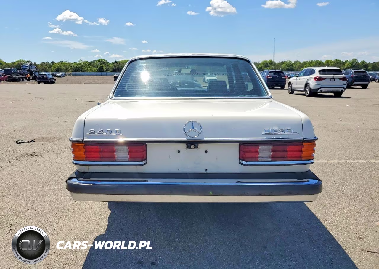 1983 Mercedes-Benz 240 D VIN:WDBAB23A3DB403204 - 6