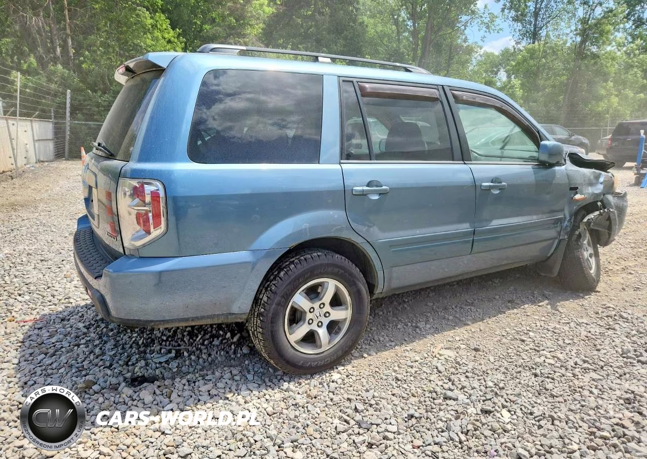 2008 Honda Pilot VIN:5FNYF18328B029017 - 3