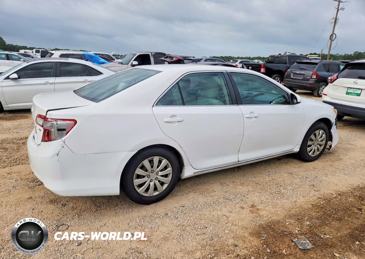 2012 Toyota Camry Le VIN:4T1BF1FK2CU569804 - 3