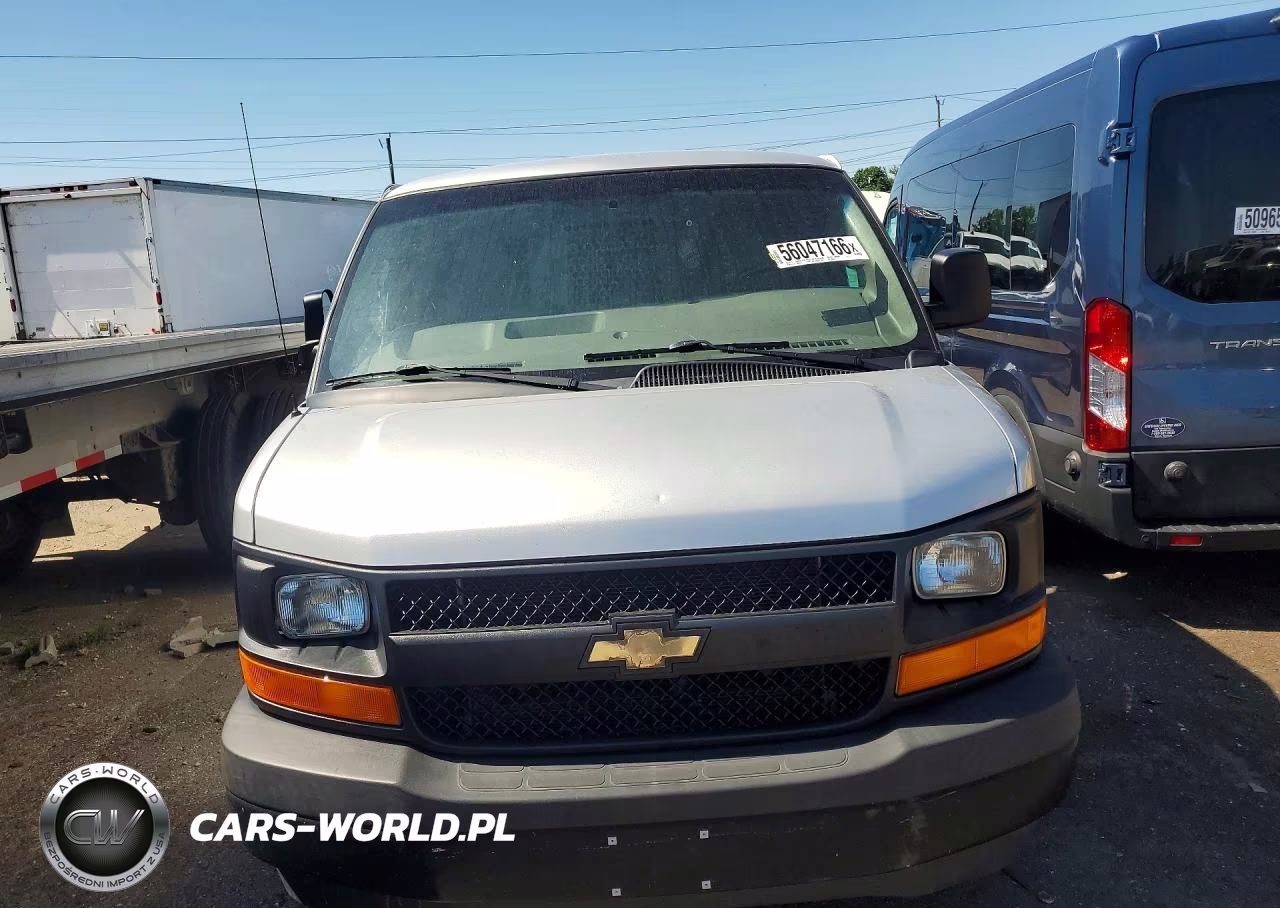 2017 Chevrolet Express G3500 VIN:1GCZGGFG6H1350948 - 5