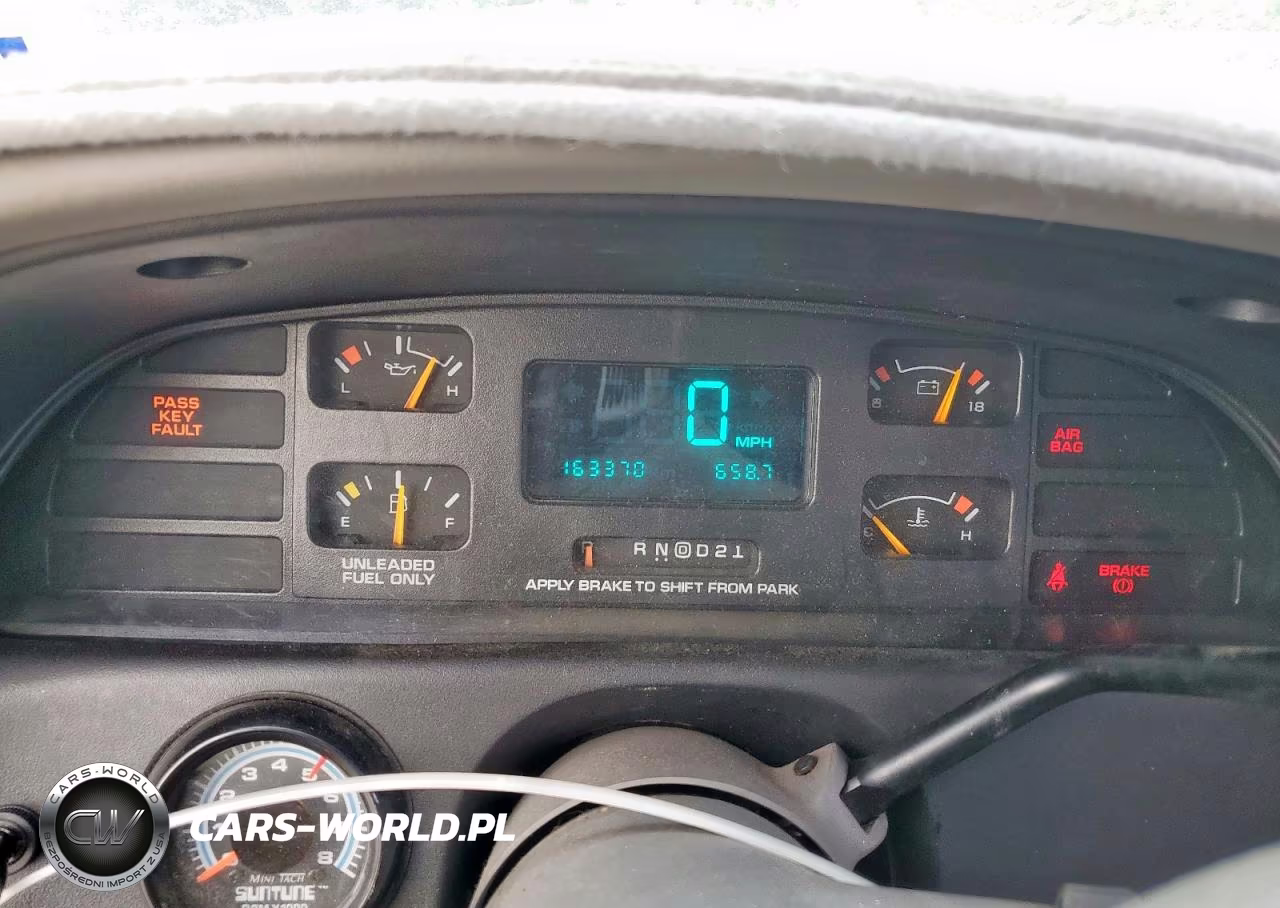 1994 Chevrolet Caprice VIN:1G1BN52P8RR162011 - 9