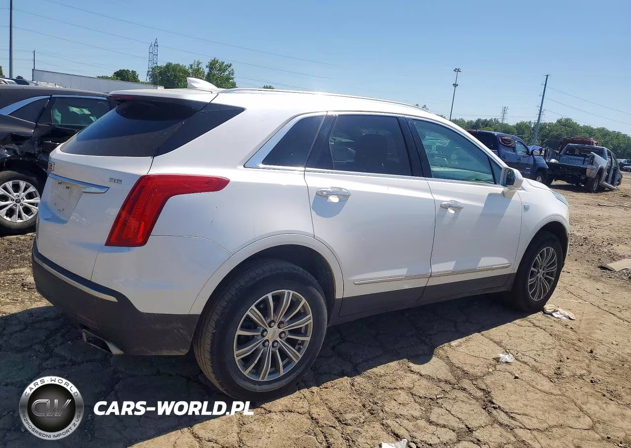 2018 Cadillac Xt5 Luxury VIN:1GYKNCRS4JZ201343 - 3