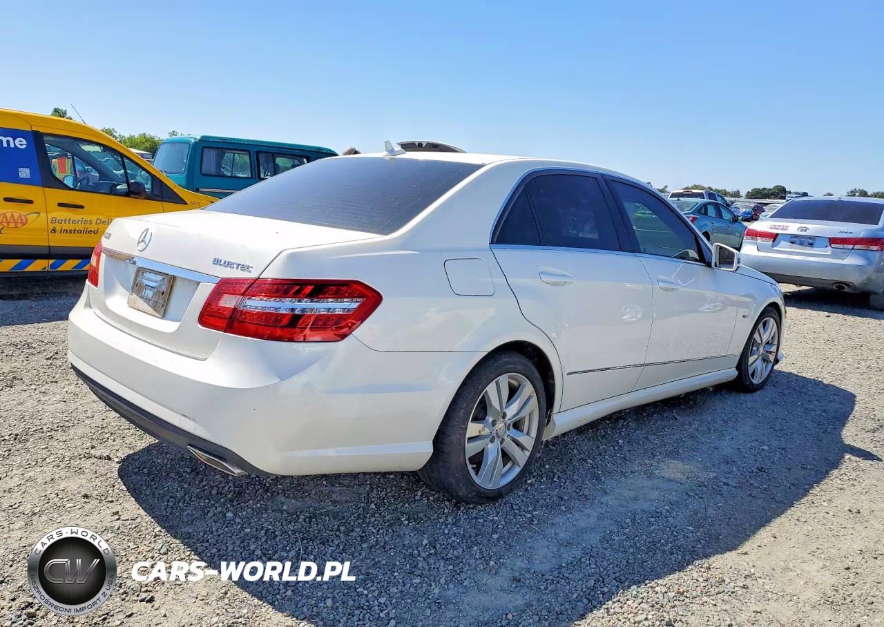 2011 Mercedes-Benz E 350 Bluetec VIN:WDDHF2EB9BA372852 - 3