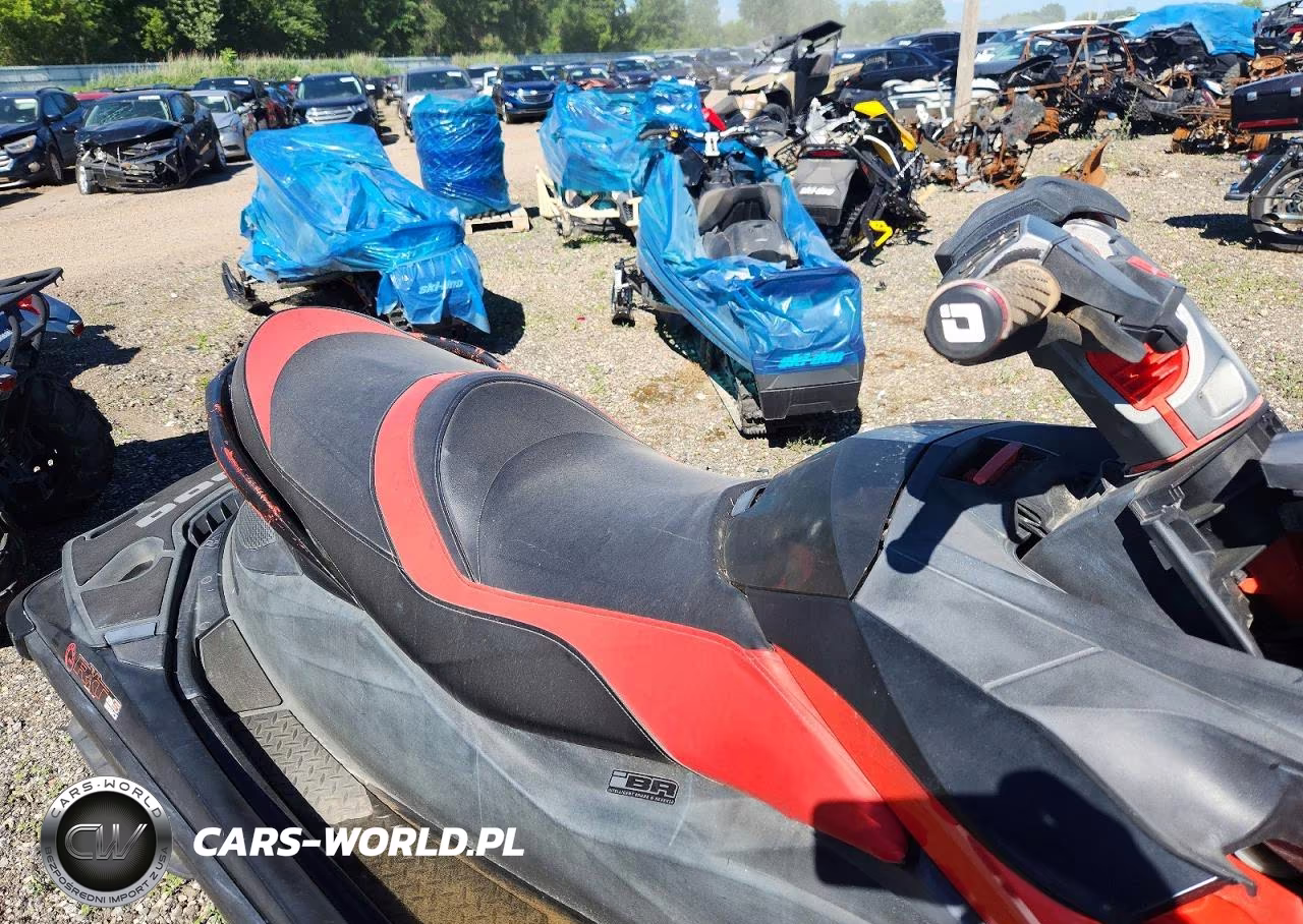 2011 Sea-Doo Rxt X 260 VIN:YDV04888C111 - 9