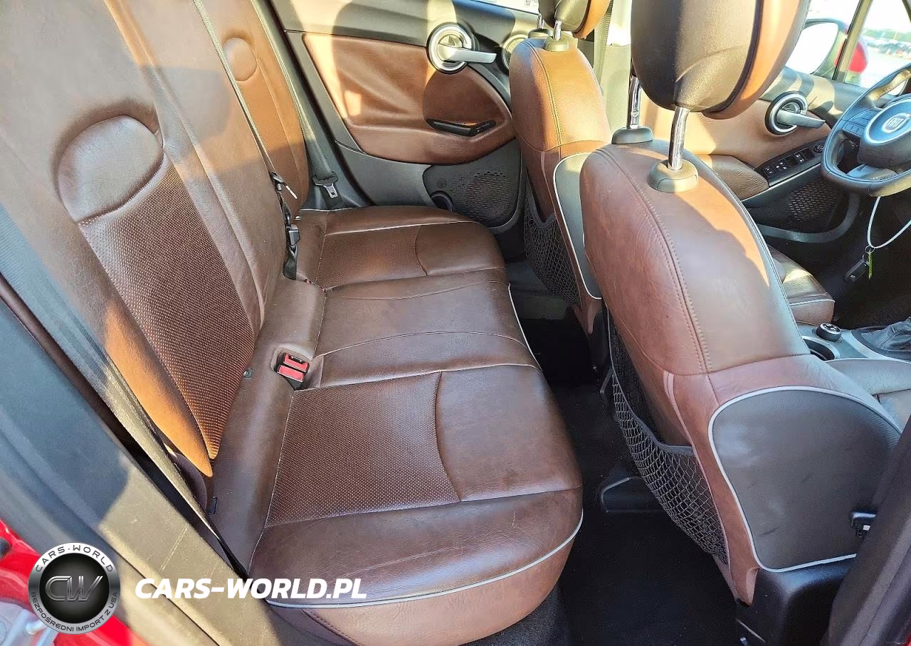 2016 Fiat 500X Lounge VIN:ZFBCFXDT8GP447737 - 10
