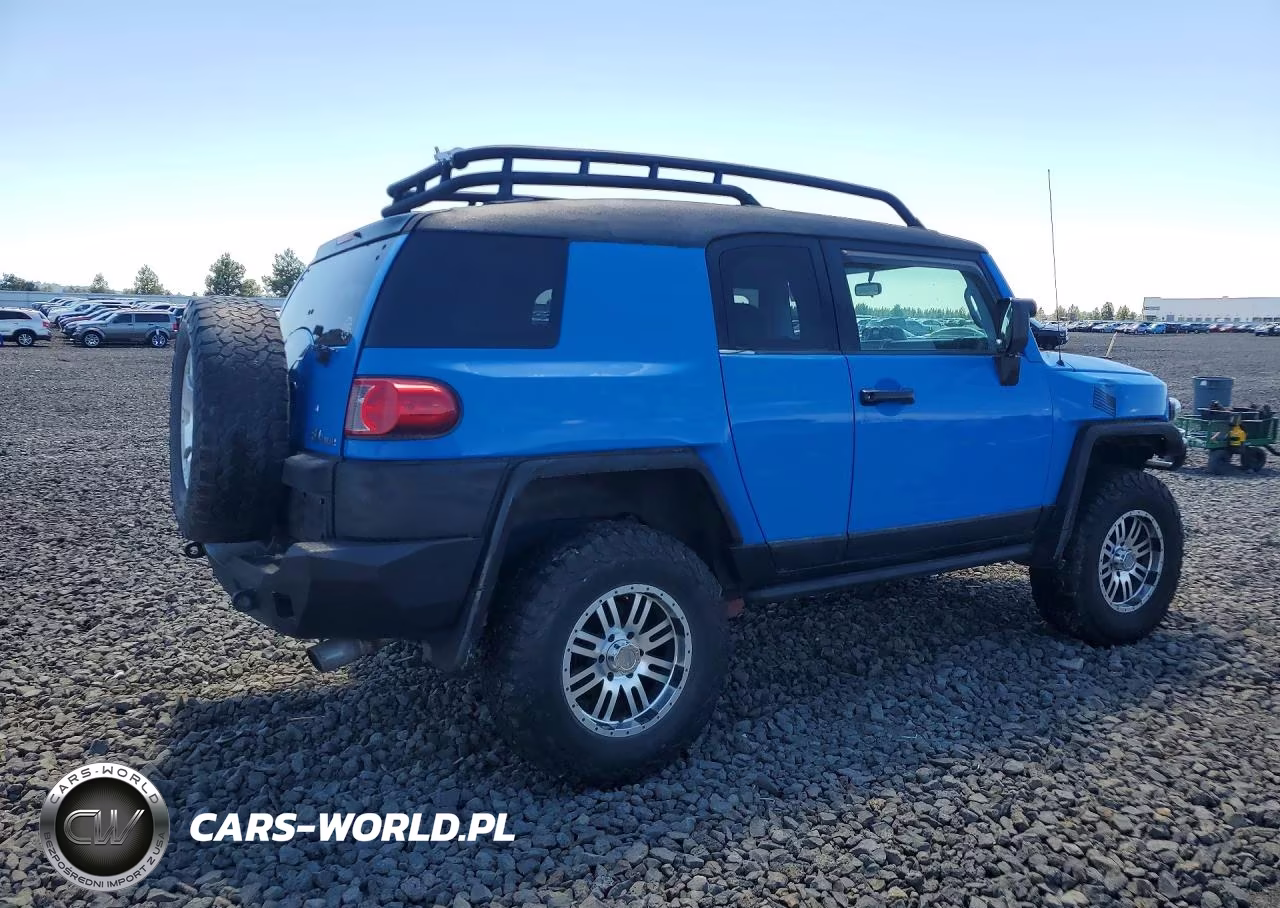 2007 Toyota Fj Cruiser Base VIN:JTEBU11F370021579 - 3