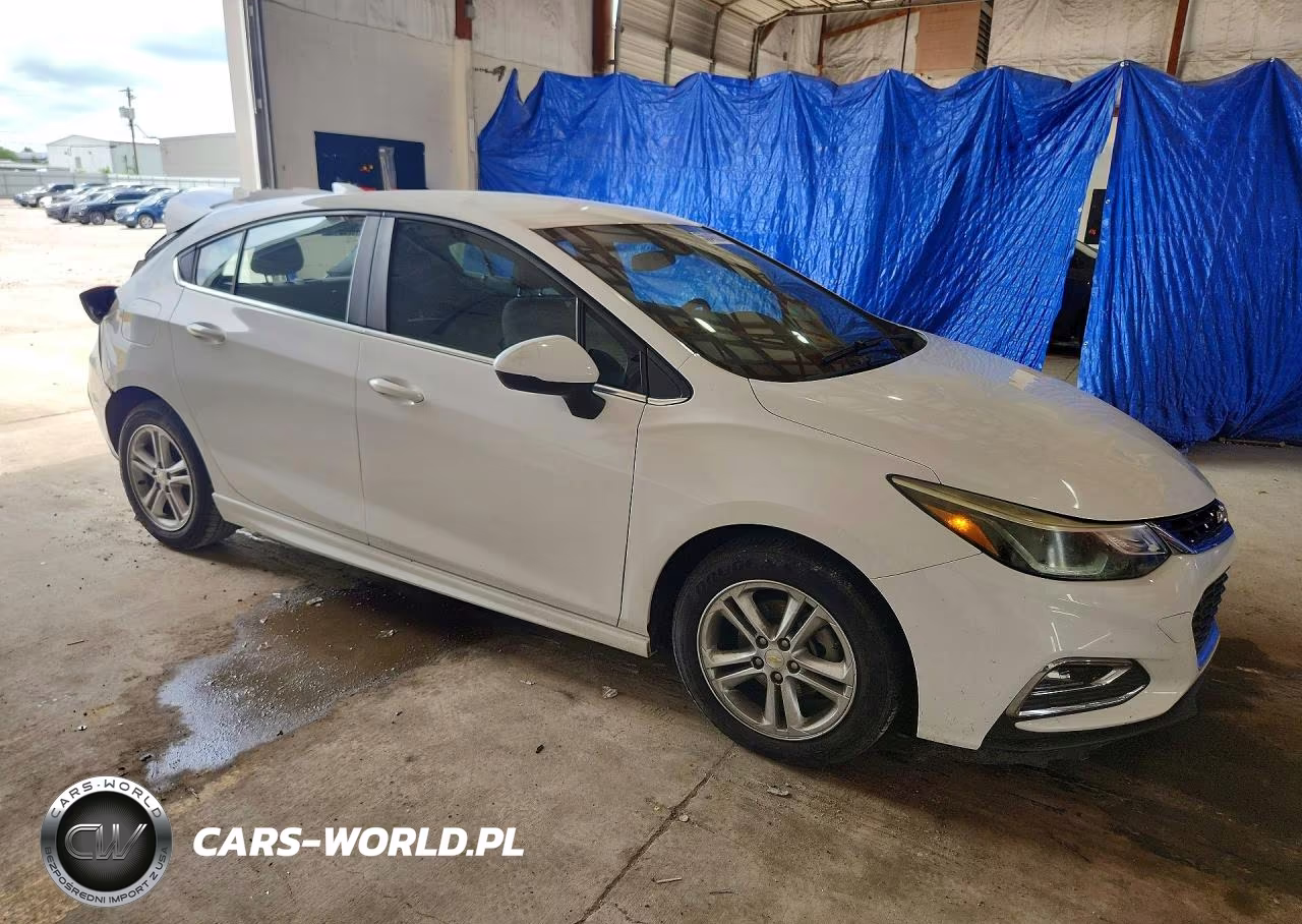 2017 Chevrolet Cruze Lt VIN:3G1BE6SM1HS584399 - 4