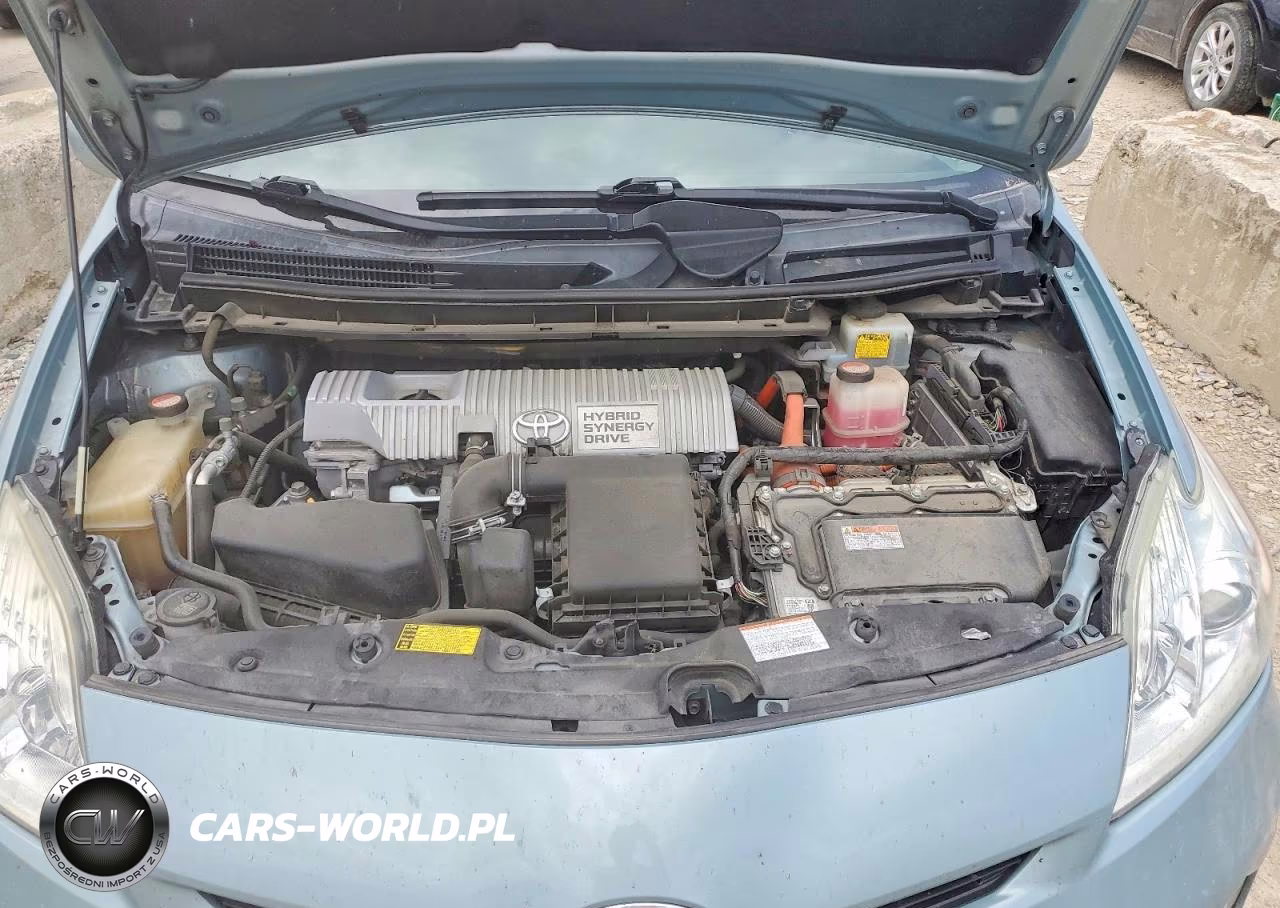 2015 Toyota Prius Two VIN:JTDKN3DU5F1900257 - 11