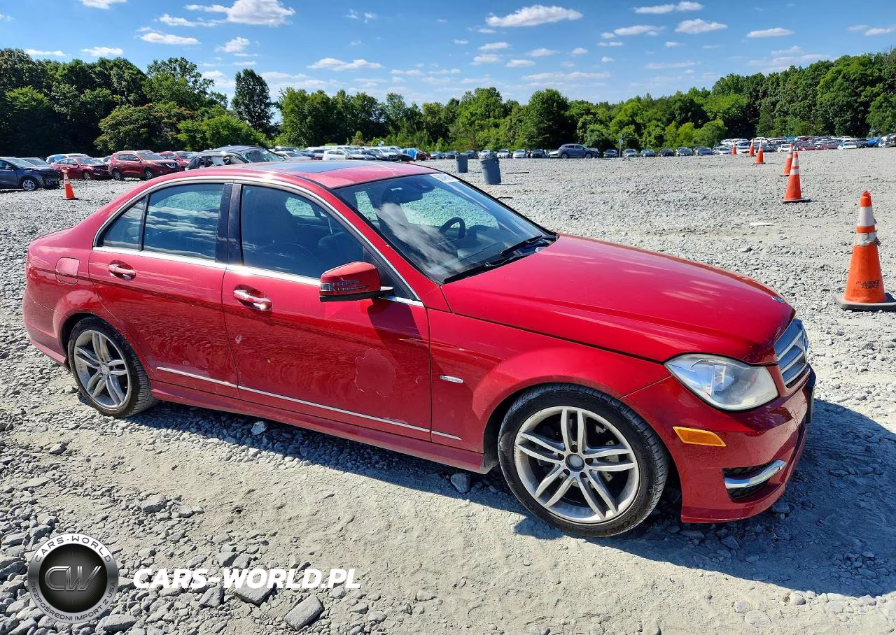 2012 Mercedes-Benz C 250 VIN:WDDGF4HB9CA673416 - 4