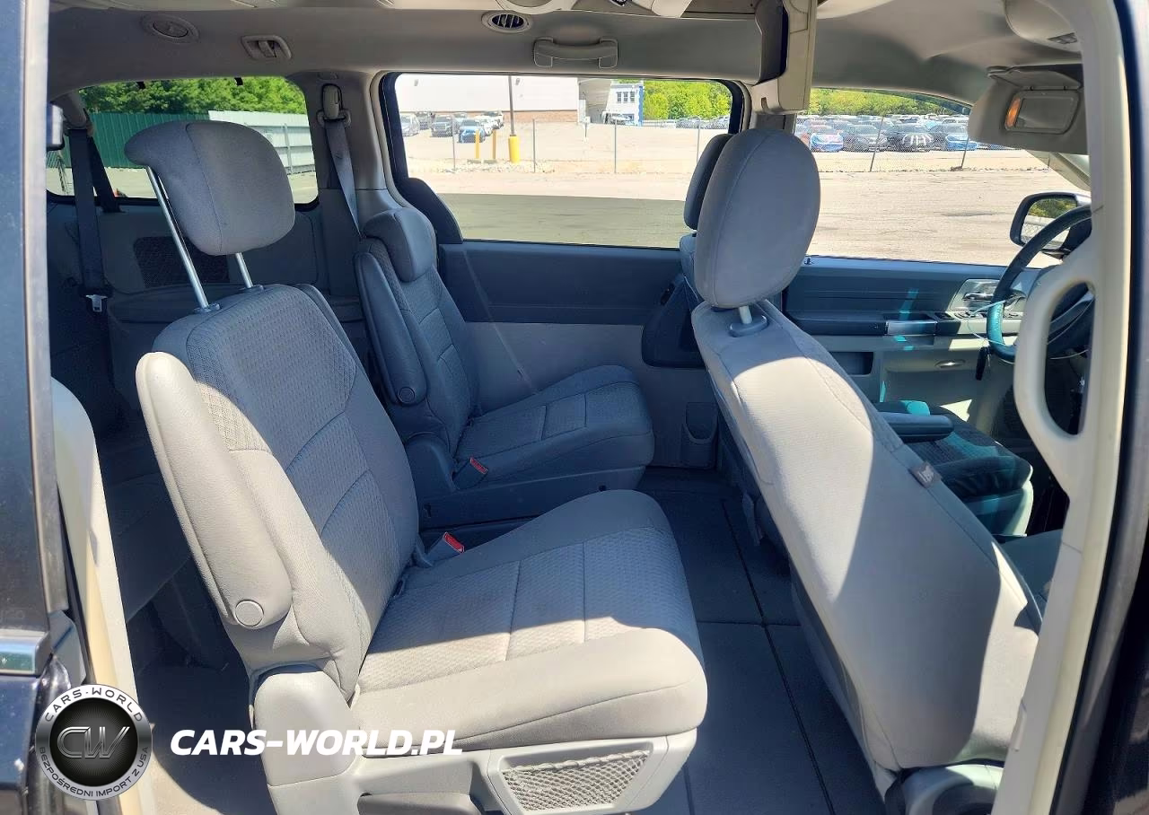 2008 Chrysler Town & Country Touring VIN:2A8HR54P08R839461 - 11
