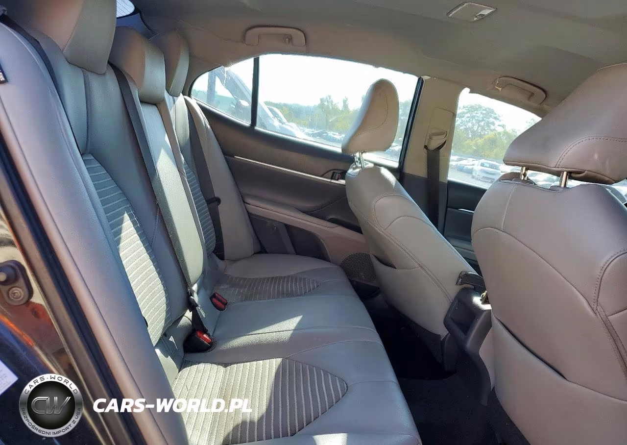 2019 Toyota Camry Se VIN:4T1B11HK3KU713760 - 10