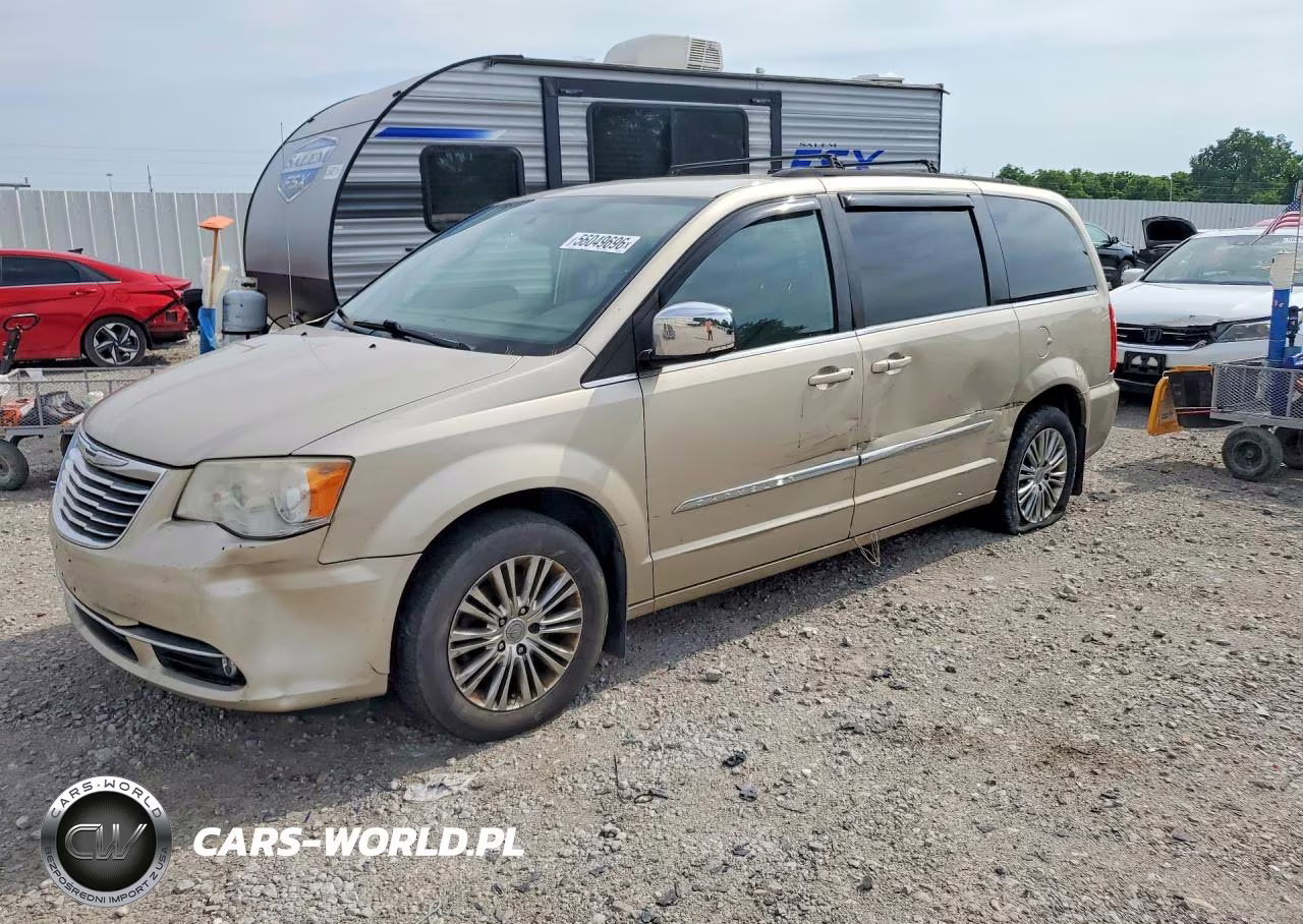 2013 Chrysler Town & Country Touring L – zdjęcie 1 z 13