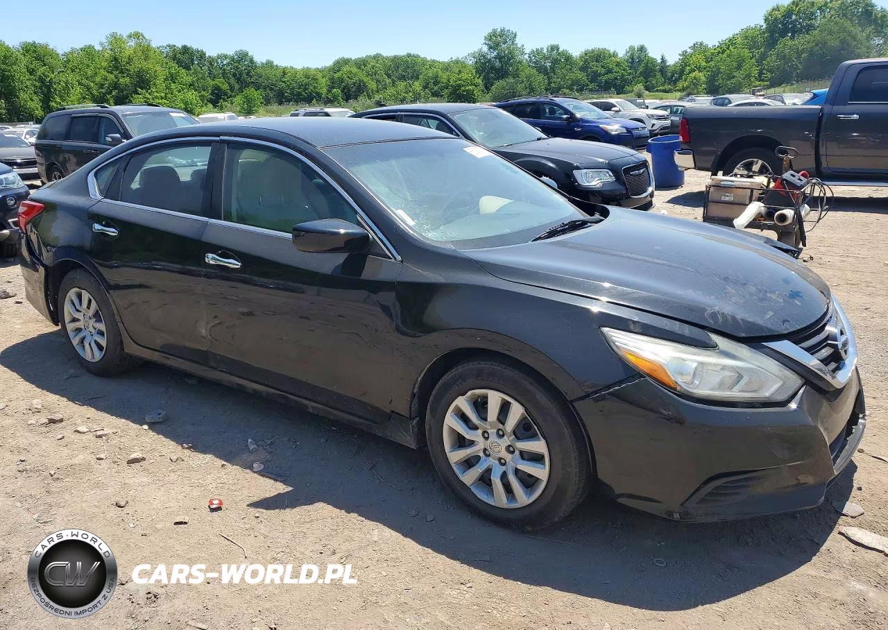 2017 Nissan Altima 2.5 S VIN:1N4AL3AP8HC138698 - 4