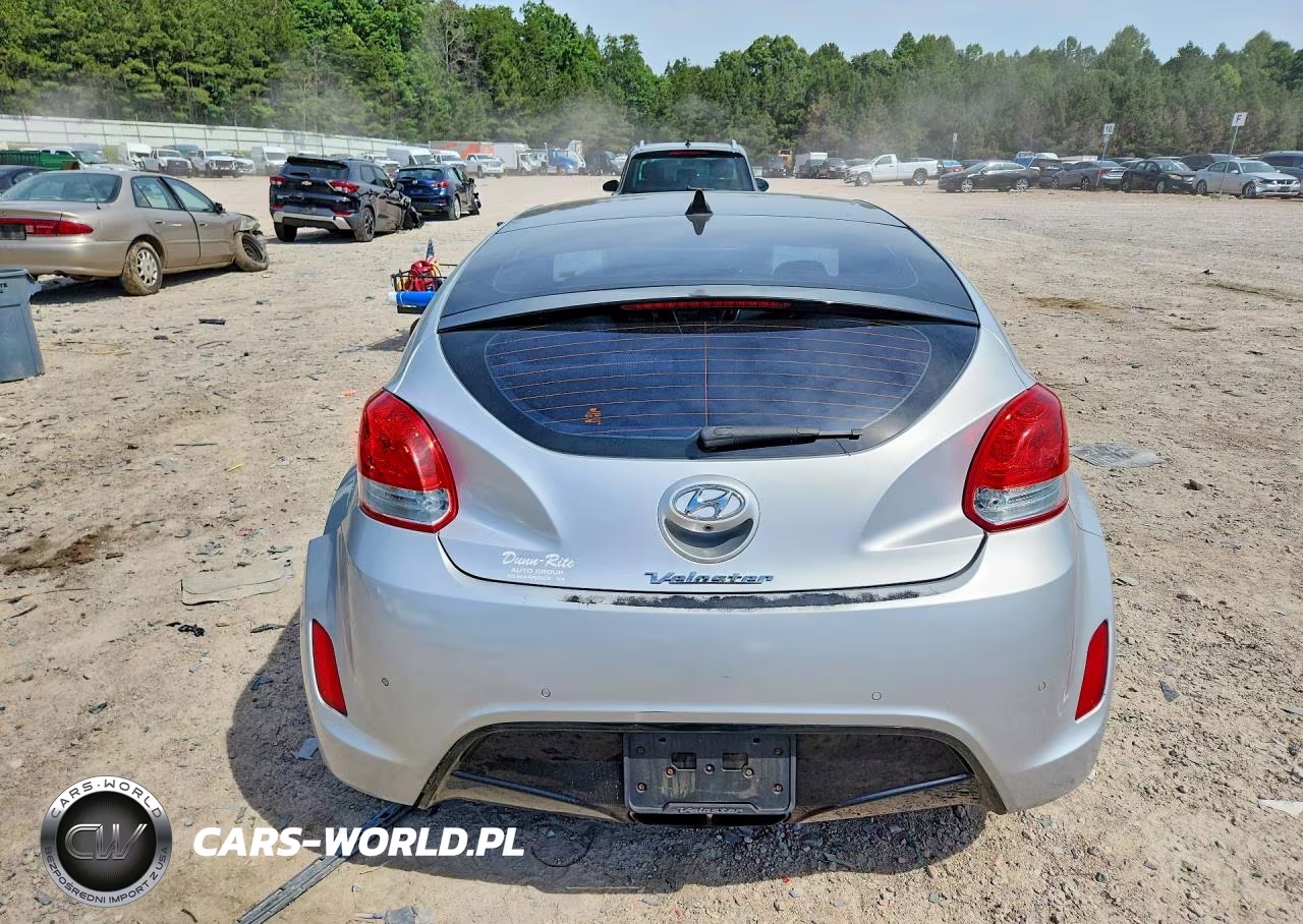 2016 Hyundai Veloster Base VIN:KMHTC6AD9GU273008 - 6