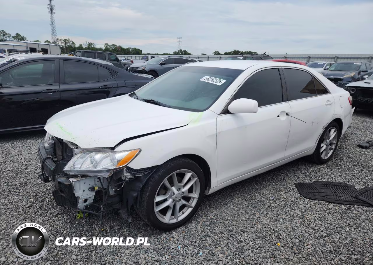 2009 Toyota Camry Le – zdjęcie 1 z 12