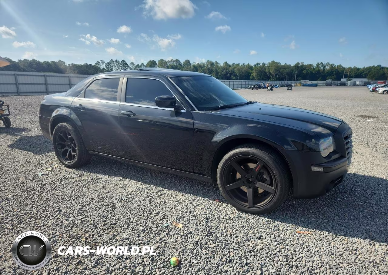 2008 Chrysler 300C VIN:2C3KK63H98H319416 - 4