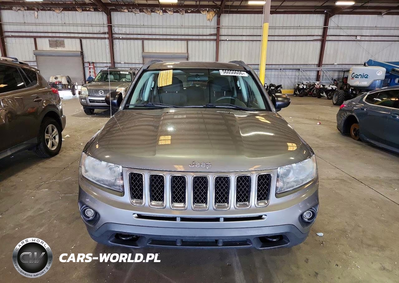 2014 Jeep Compass Sport VIN:1C4NJDBB1ED586152 - 5