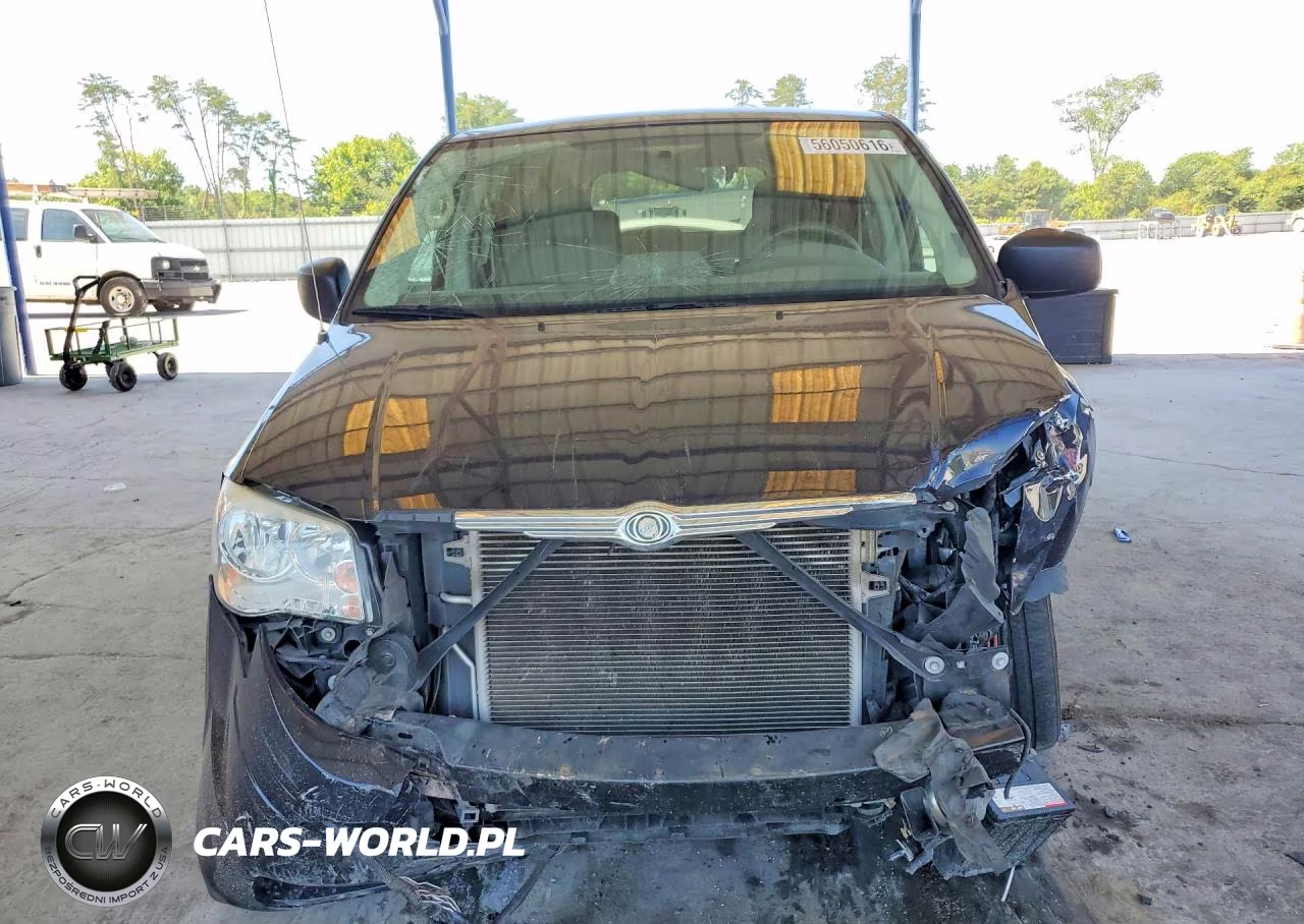 2010 Chrysler Town & Country Lx VIN:2A4RR4DE3AR148719 - 5