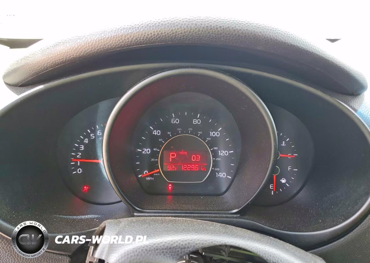 2016 Kia Soul + VIN:KNDJP3A58G7241916 - 9