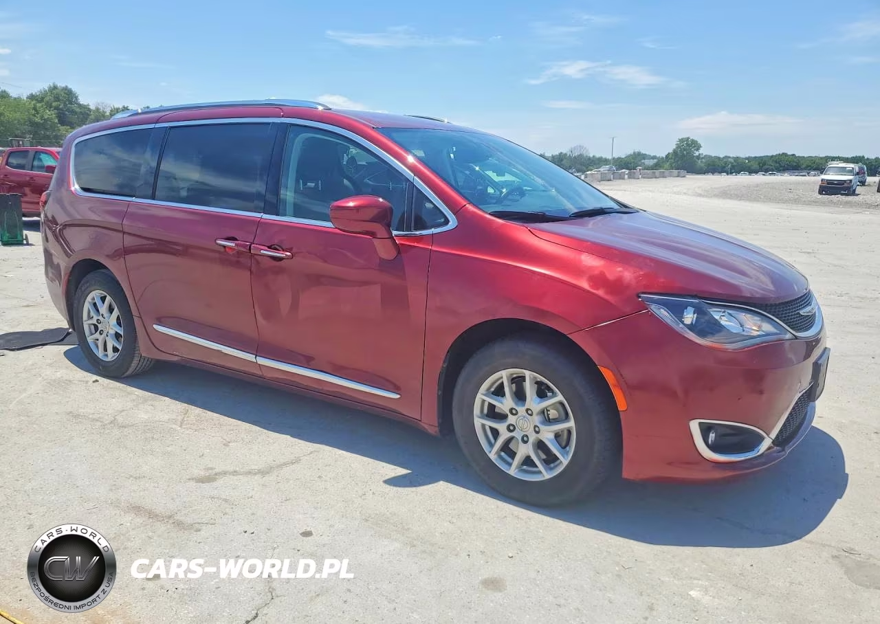 2020 Chrysler Pacifica Touring L VIN:2C4RC1BG9LR232914 - 4