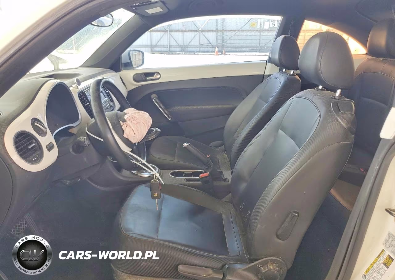 2012 Volkswagen Beetle VIN:3VWJX7AT1CM638144 - 7