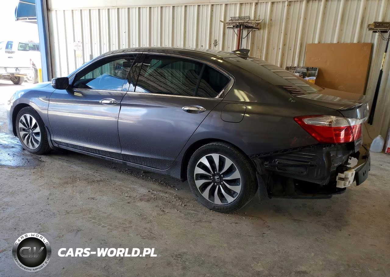 2015 Honda Accord Touring Hybrid VIN:1HGCR6F79FA002568 - 2