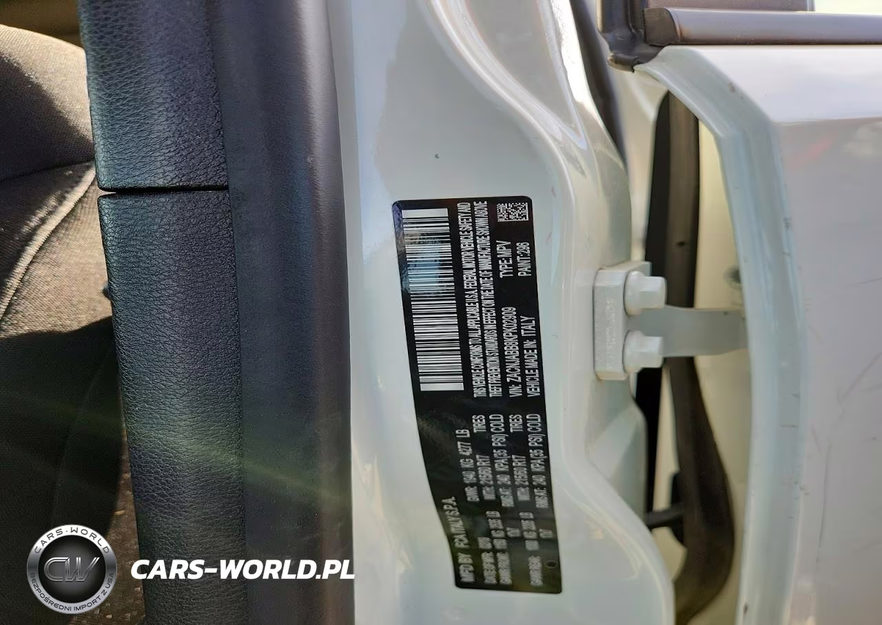 2019 Jeep Renegade Latitude VIN:ZACNJABB8KPK02909 - 13