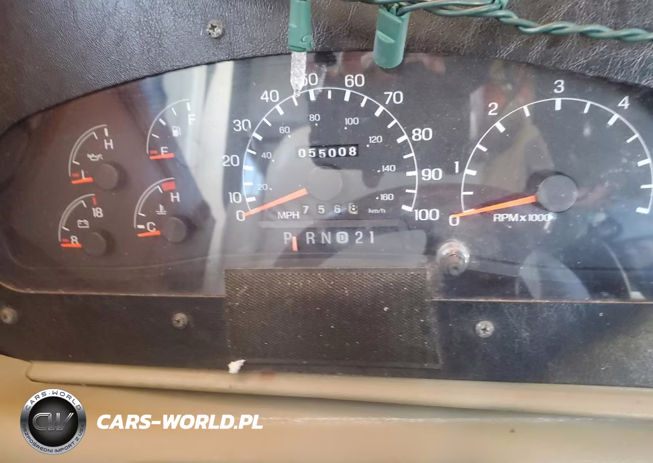 2002 Ford Motorhome Chassis Revcreational Vehicle VIN:1FCNF53SX20A04929 - 8