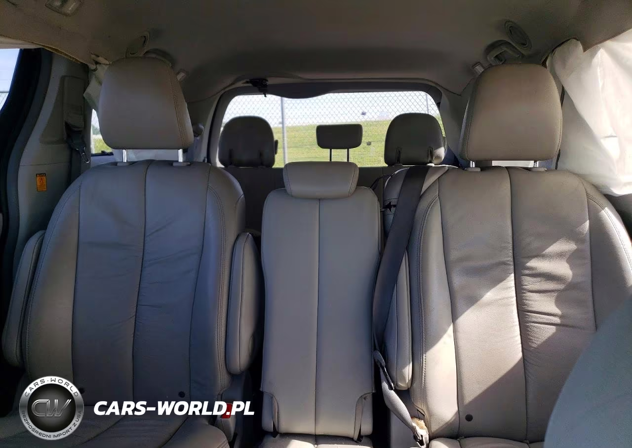 2012 Toyota Sienna Xle 8-Passenger VIN:5TDYK3DC5CS219752 - 10
