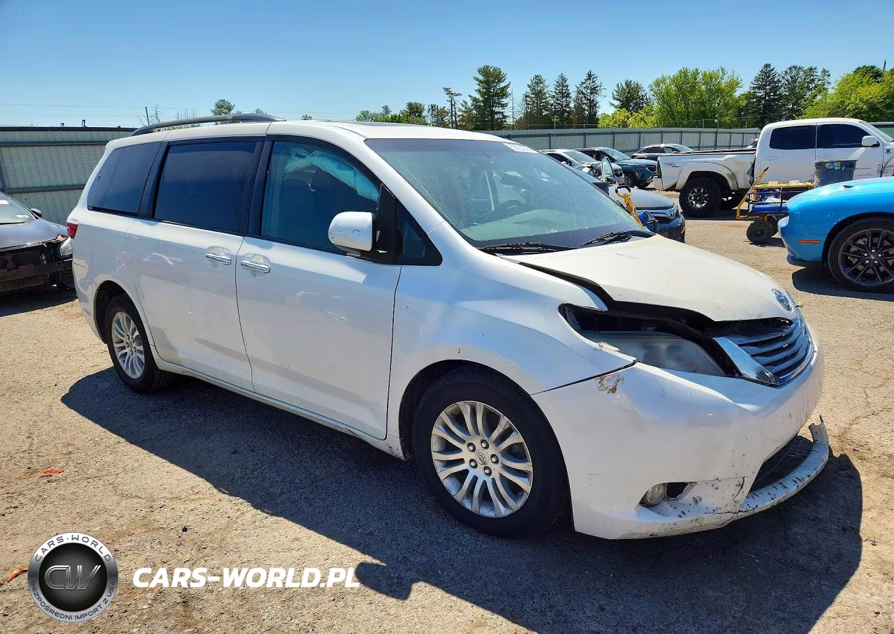 2015 Toyota Sienna Xle 8-Passenger VIN:5TDYK3DCXFS573156 - 4