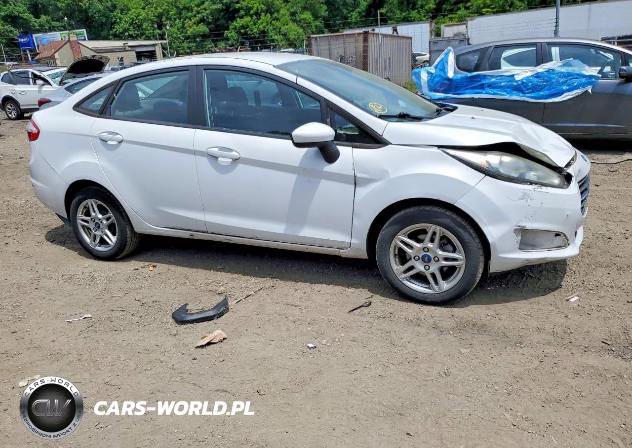 2017 Ford Fiesta Se VIN:3FADP4BJ6HM113234 - 4