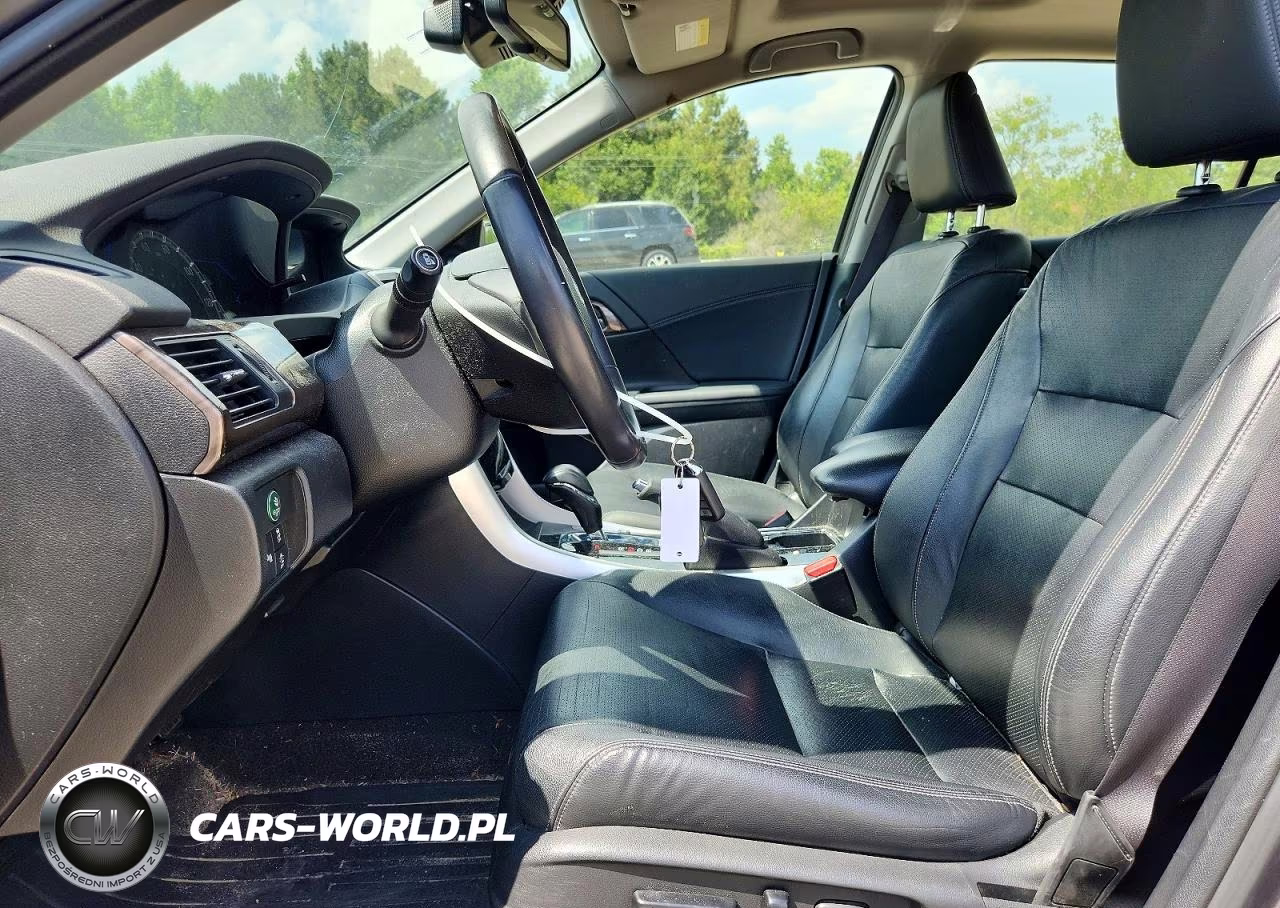 2017 Honda Accord Touring Hybrid VIN:JHMCR6F78HC020970 - 7