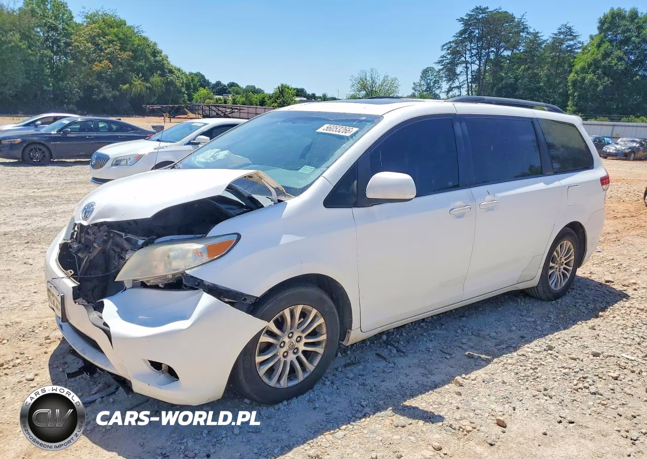 2012 Toyota Sienna Xle 8-Passenger