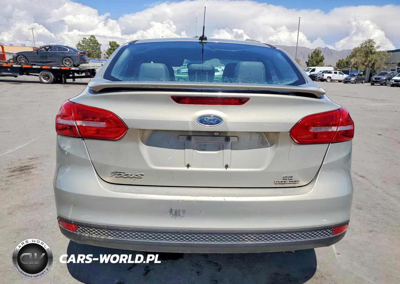 2015 Ford Focus Se VIN:1FADP3F26FL314188 - 6